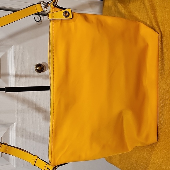 Henri Bendel Bag Large Golden Yellow Nylon Crossbody Bag NWOT Rare - Picture 8 of 17